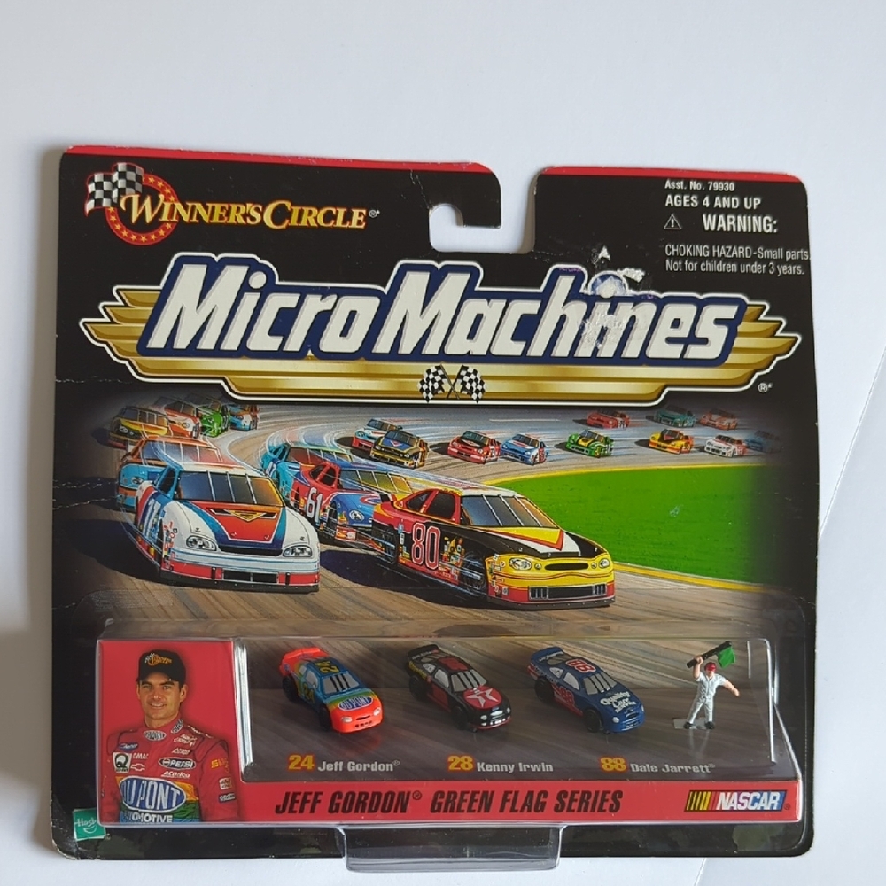 1999 Galoob Toys Micro Machines Winners Circle Jeff Gordon Green Flag Series NIP